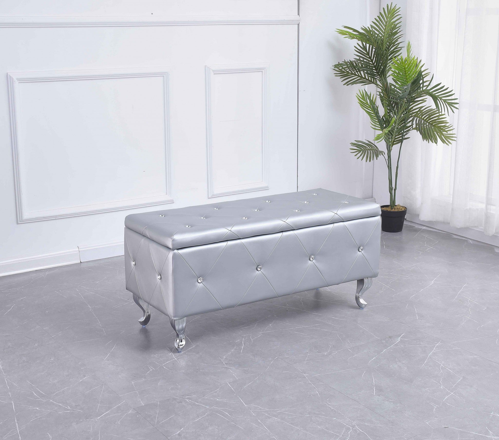 38" Silver Upholstered Polyester Bench with Flip top