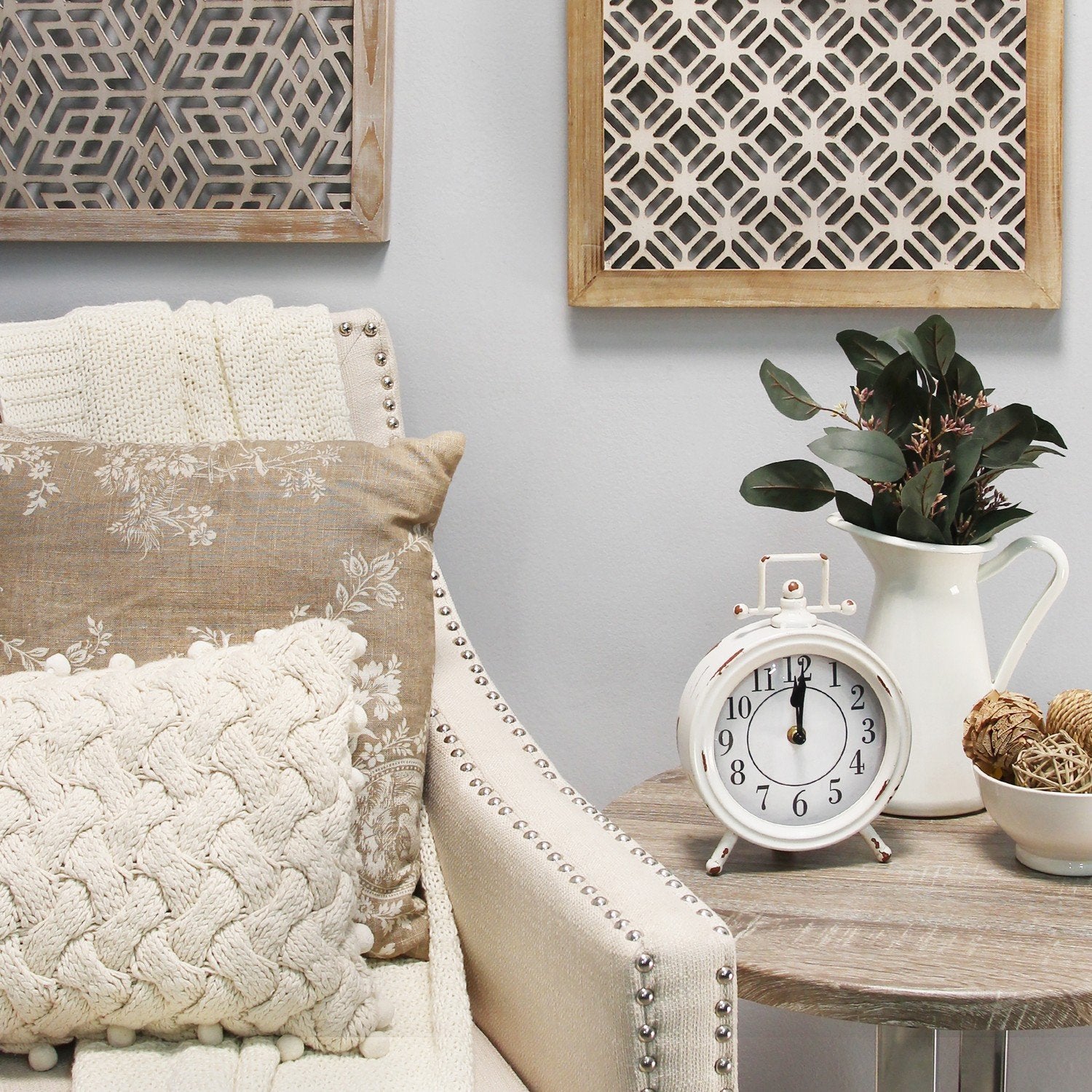 Vintage White Metal Round Table Clock