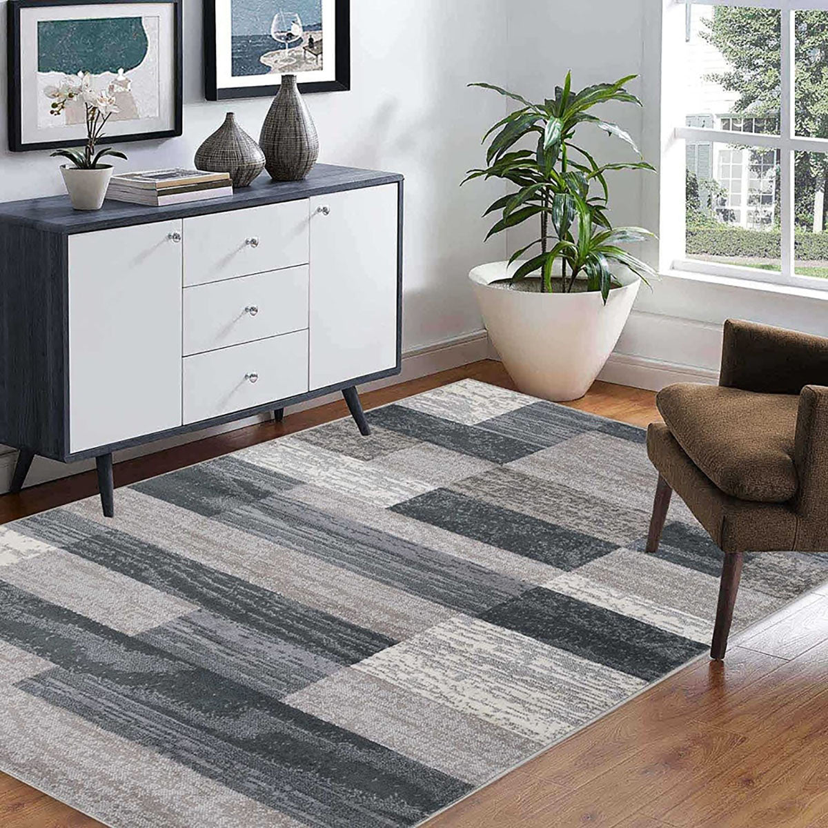 5' X 8' Blue And Taupe Patchwork Power Loom Stain Resistant Area Rug