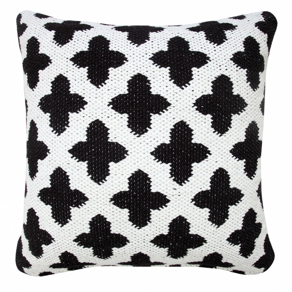 20" X 20" Green And White 100% Cotton Geometric Zippered Pillow